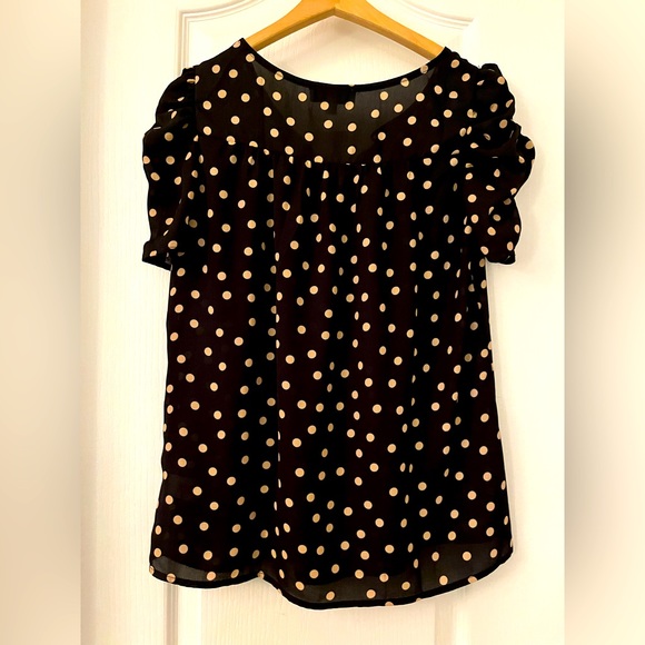 Black with tan polka dots blouse - Picture 3 of 5